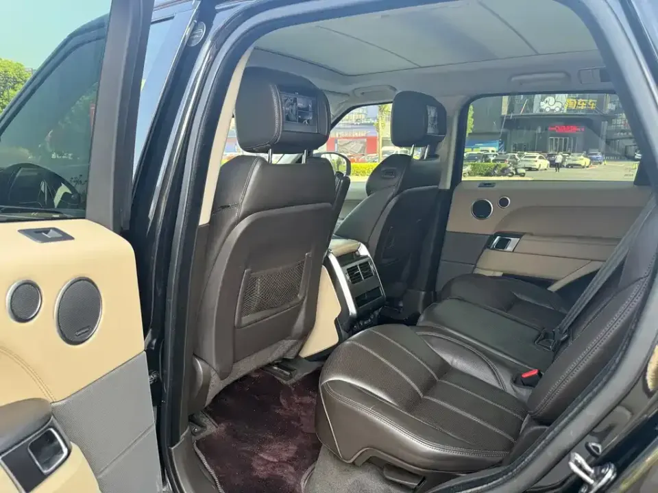 Land Rover Sport