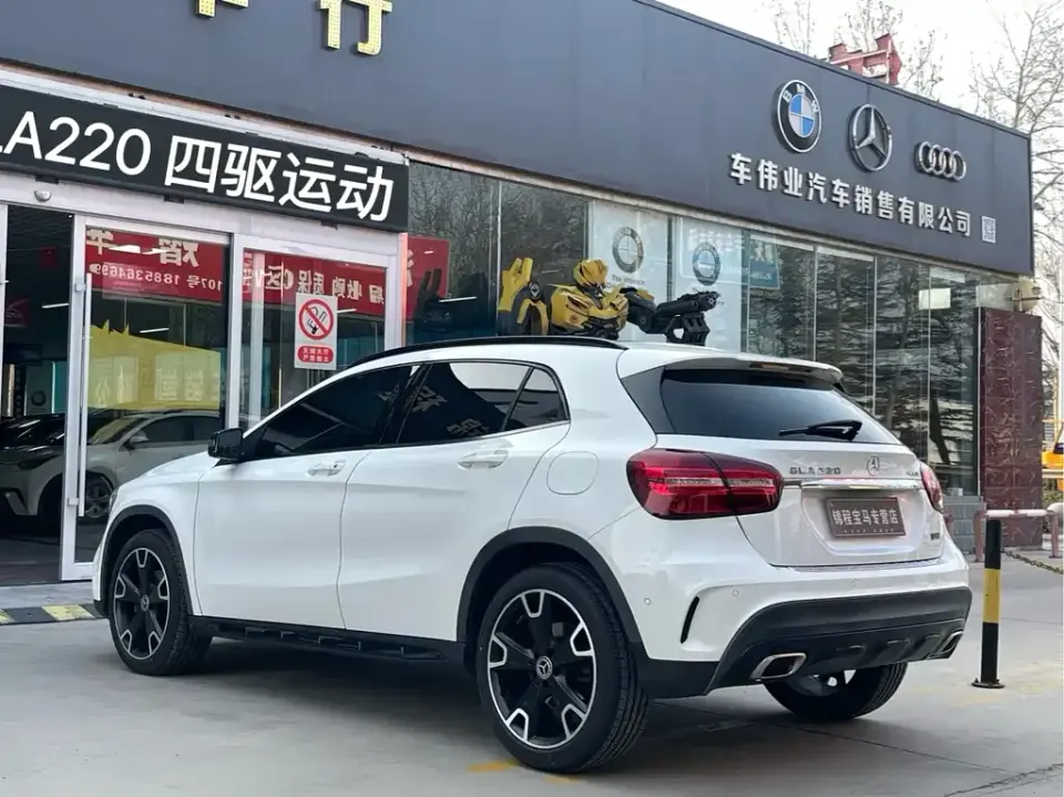 Mercedes-Benz GLA