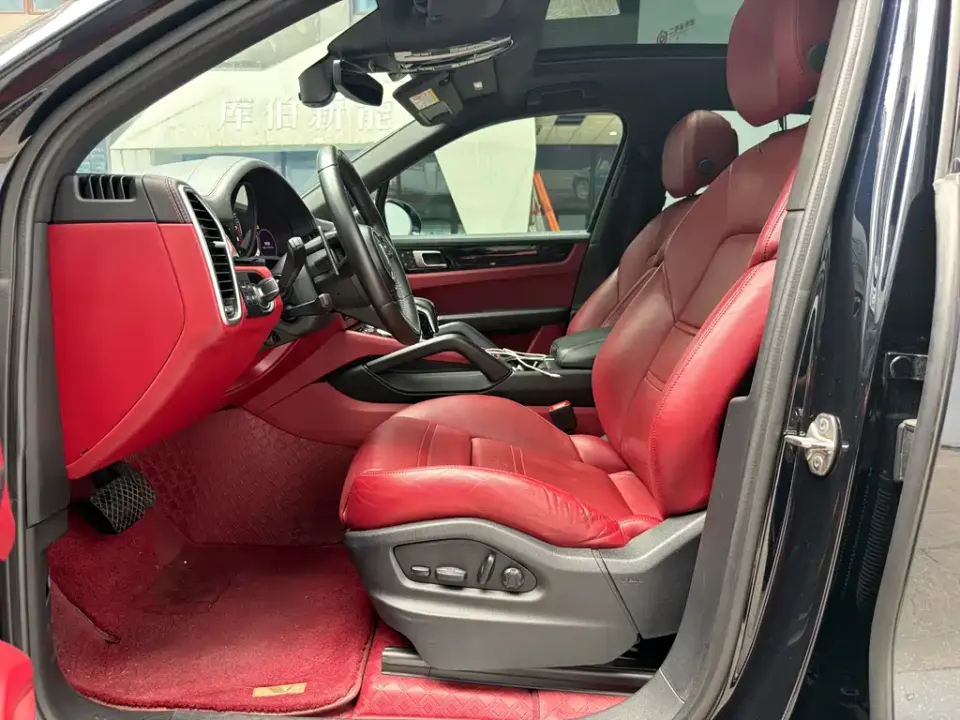 Porsche Cayenne Hybrid