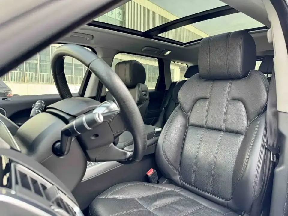 Land Rover Sport