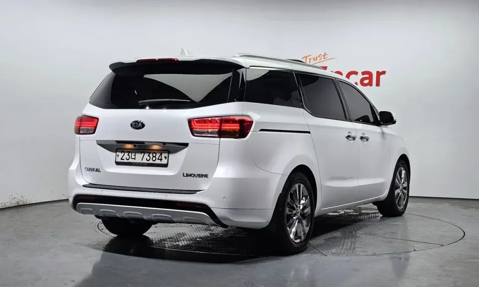 Kia Canival
