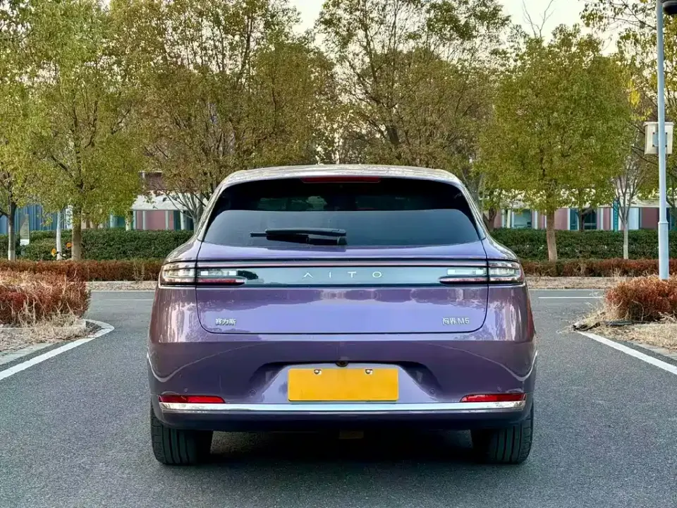 AITO AITO M5