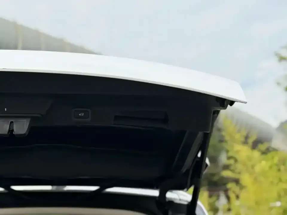 Land Rover Sport