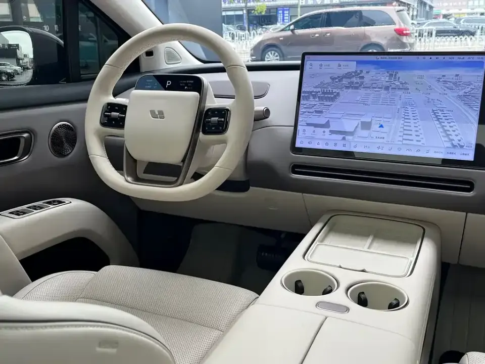 Li Li i8