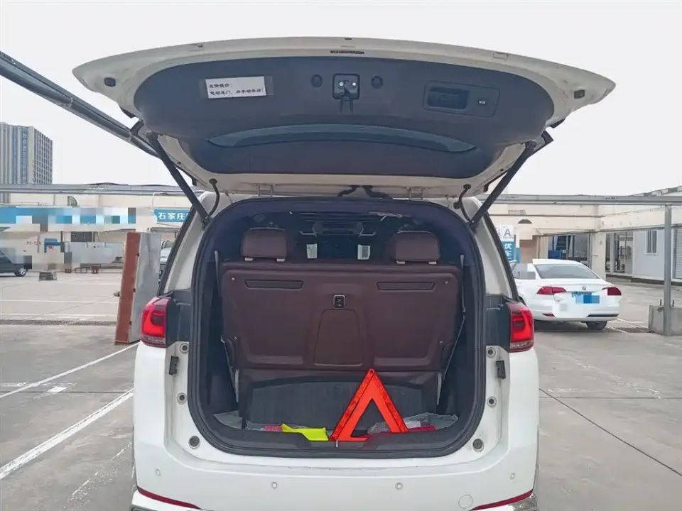 GAC Trumpchi M8