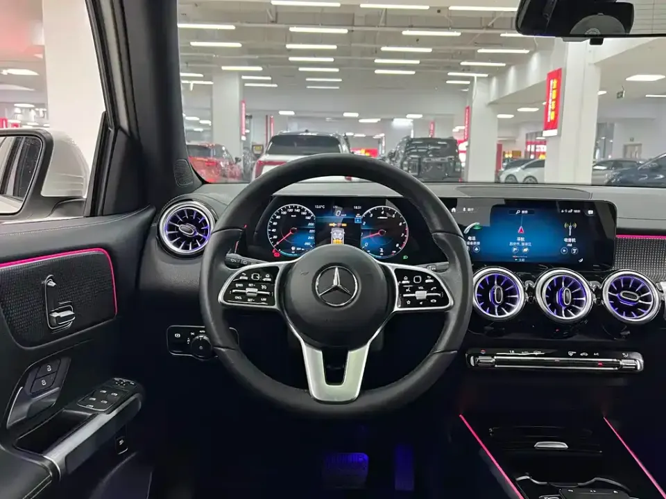 Mercedes-Benz GLB