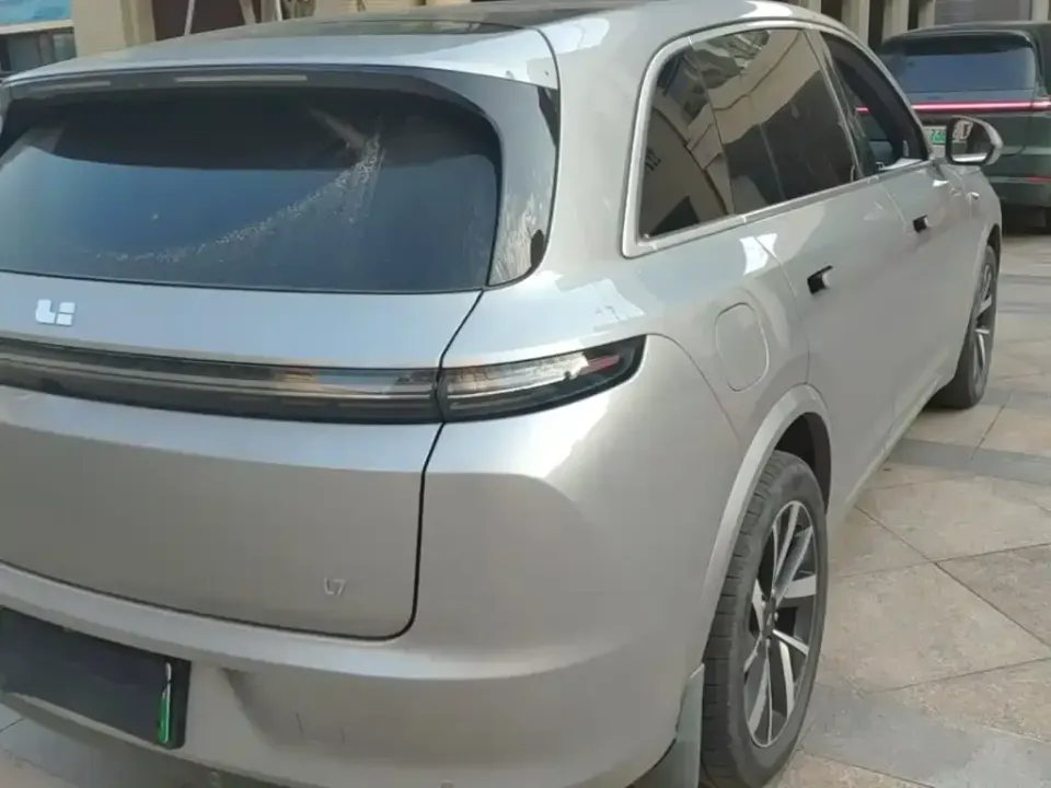 Li Li L7