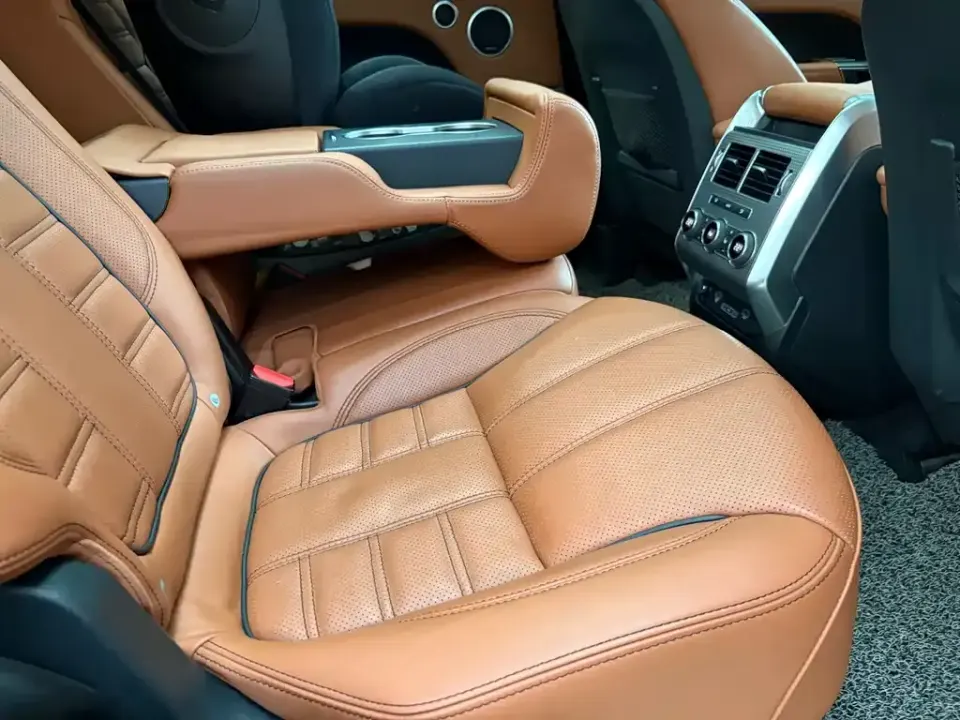 Land Rover Sport