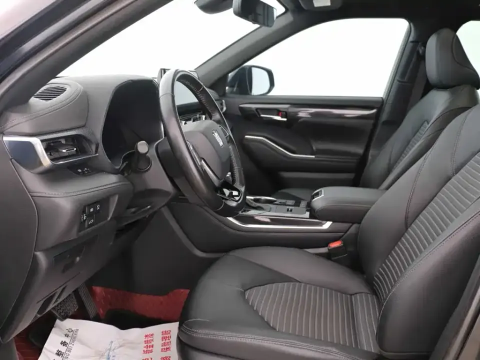 Toyota Crown Kluger