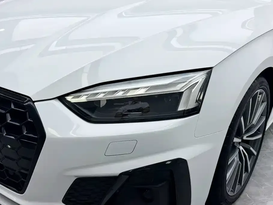 Audi A5 (Import)