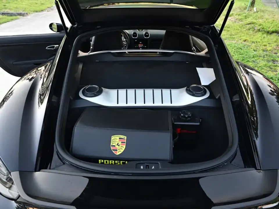 Porsche 718