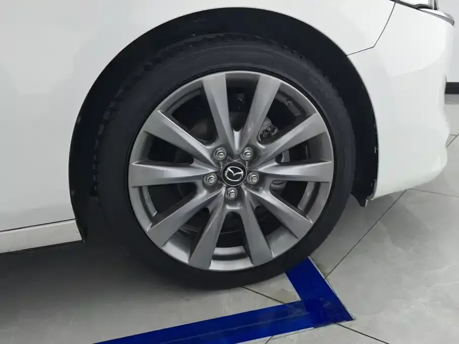 Mazda 3 Axela