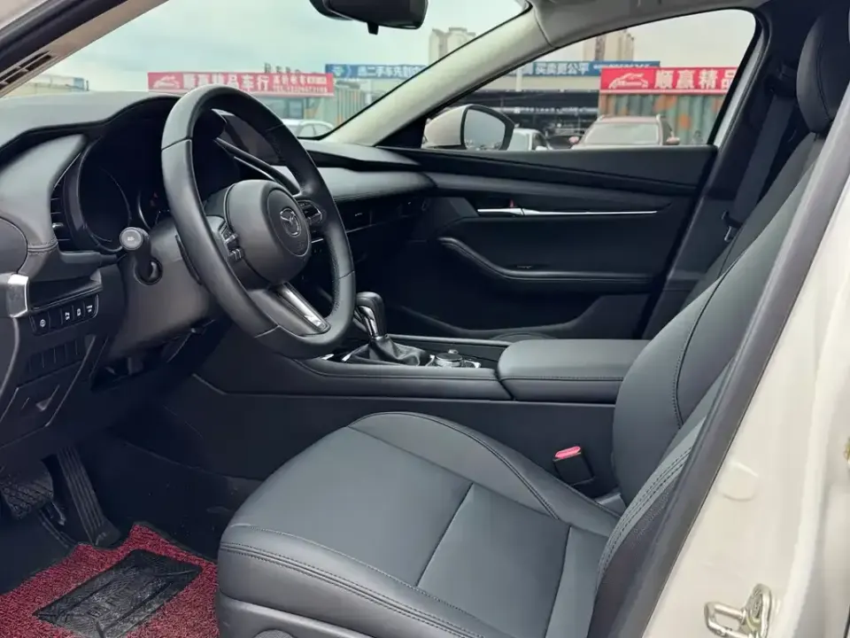 Mazda 3 Axela