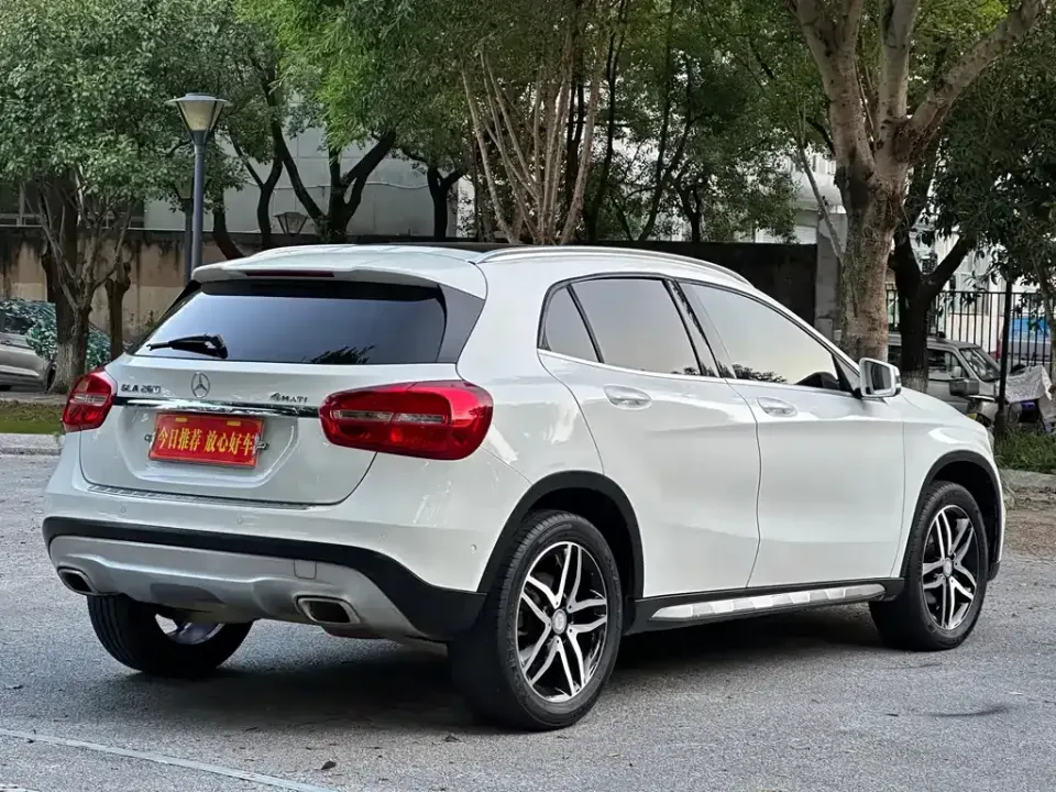 Mercedes-Benz GLA