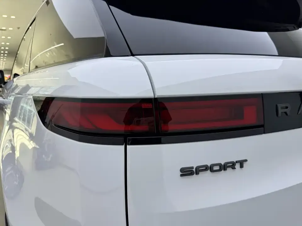 Land Rover Sport