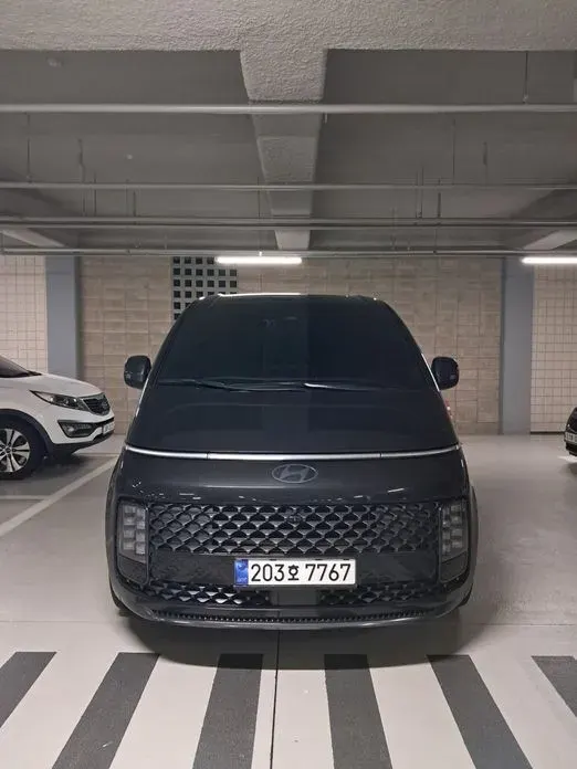 Hyundai Staria