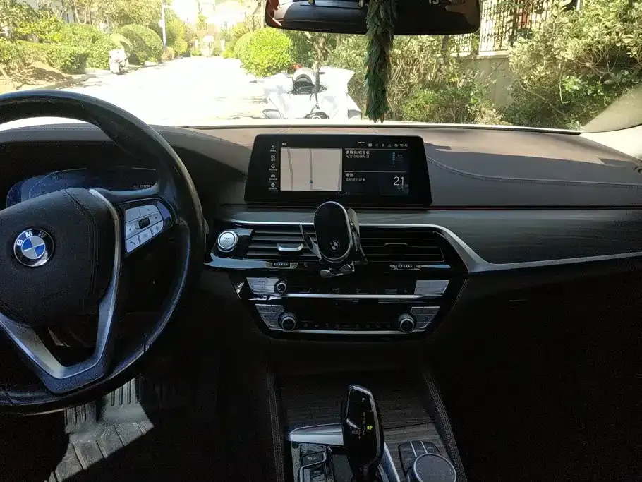 BMW 5 Series New Energy