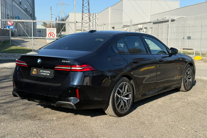 BMW 520i