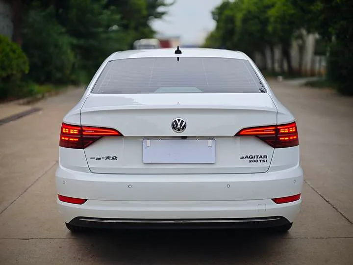 Volkswagen Sagitar