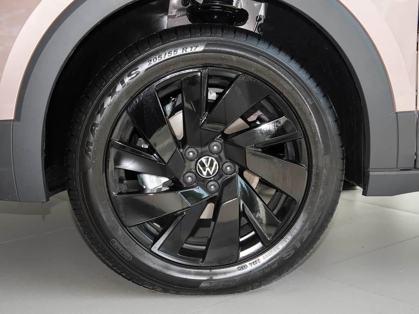 Volkswagen Tharu