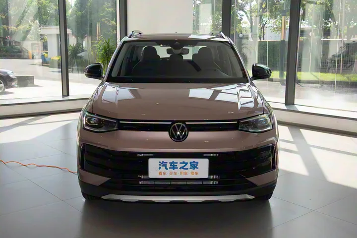 Volkswagen Tharu